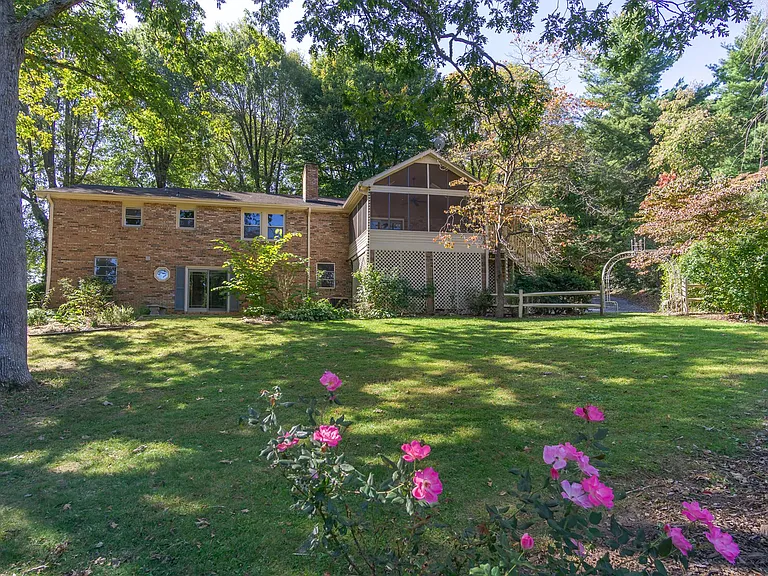 3136 Magnolia Dr — Photo 25