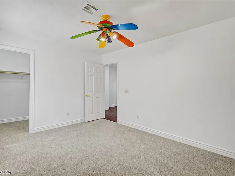 3034 Carbondale St — Photo 34