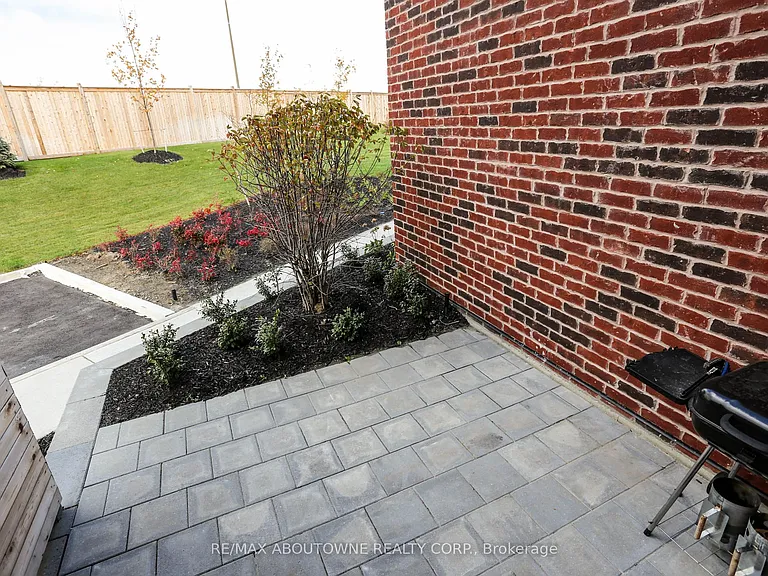 636 Evans Ave #36 — Photo 44