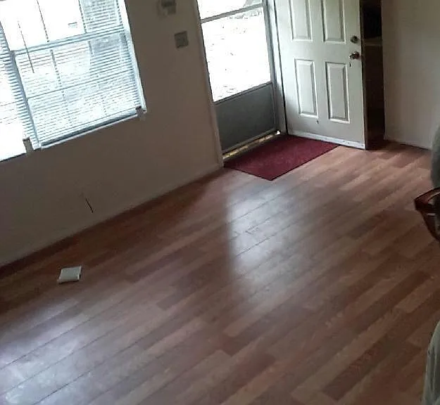 2806 W 30th Ave — Photo 2