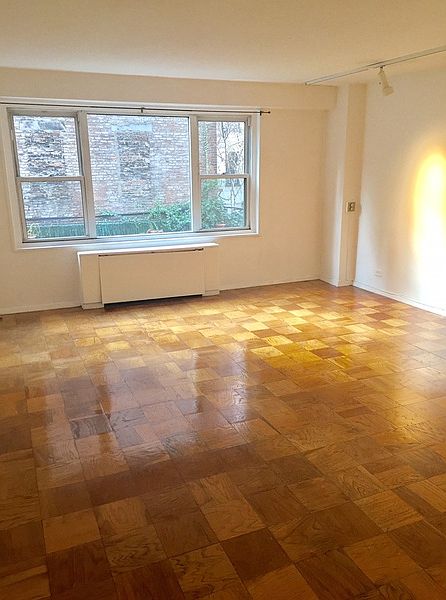 1st image of 220 E 60th St Frnt 2