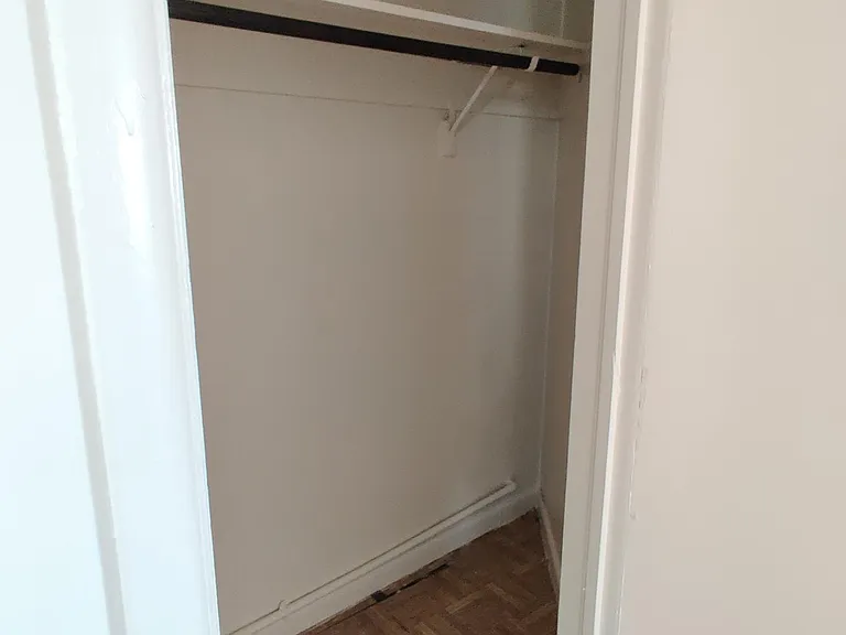 5729 Martel Ave #D — Photo 9