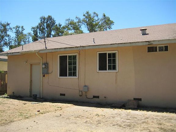 4th image of 13934 Hood Ave
