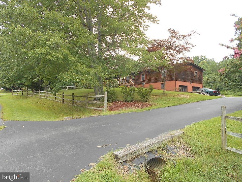 2nd image of 3230 Richfield Rd