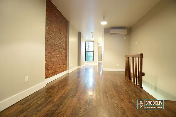 Rented by null | media 11