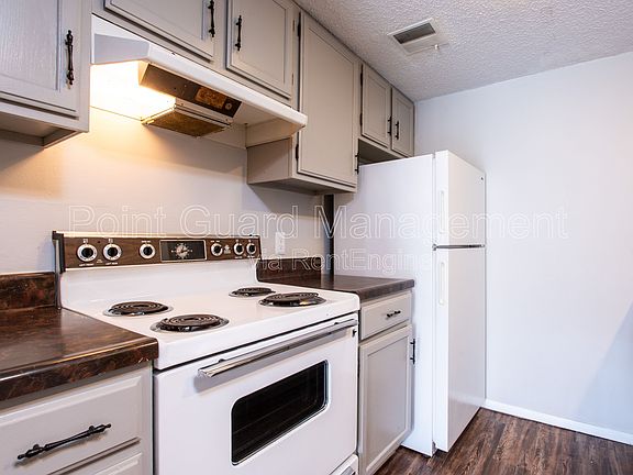 5th image of 900 N Waco Ave APT 4109