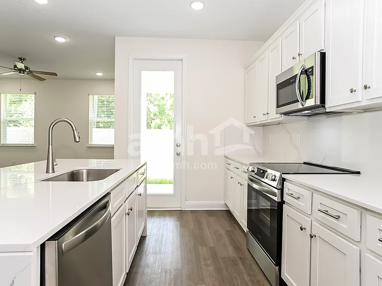 12560 Durbans Point Pl — Photo 3