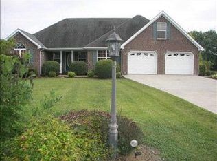 337 Brookgreen Dr, Berea, KY 40403