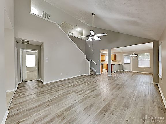 3rd image of 19902 Bettencourt Ln