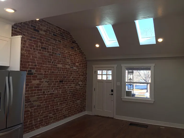 2451 N Downing St — Photo 3
