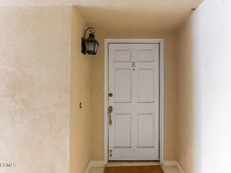 945 S Orange Grove Blvd #E — Photo 28