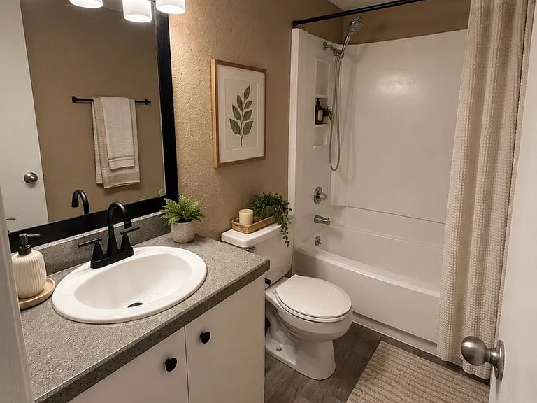411 W K Pl — Photo 11