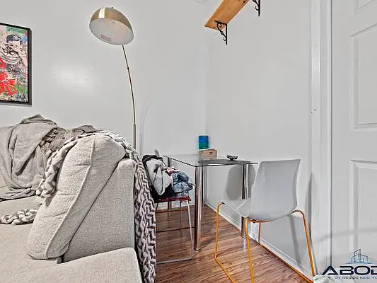 Rented by ABODE NYC LLC | media 22