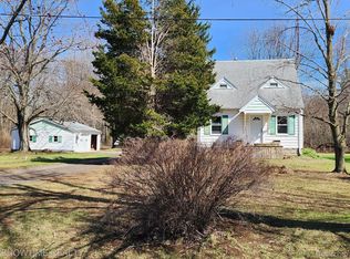 2970 Range Rd, Pt Huron, MI 48060