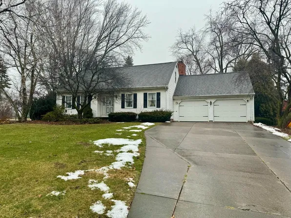 2309 Plum Brook Cir, Sandusky, OH 44870