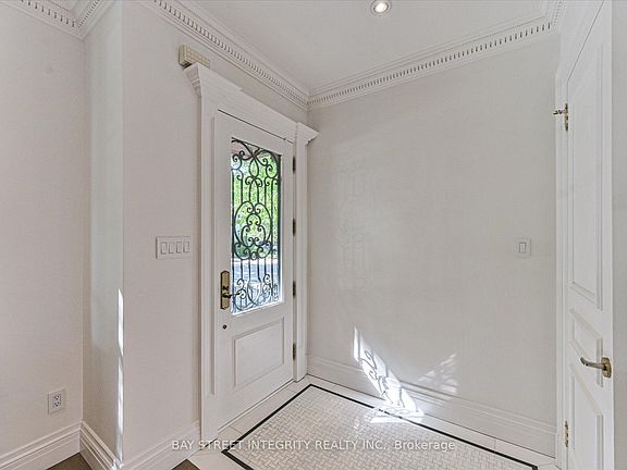4th image of 354 Old Orchard Grv