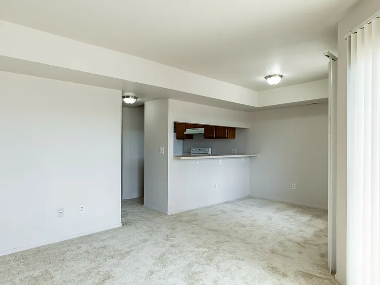 Warren Village Apartments — Photo 5
