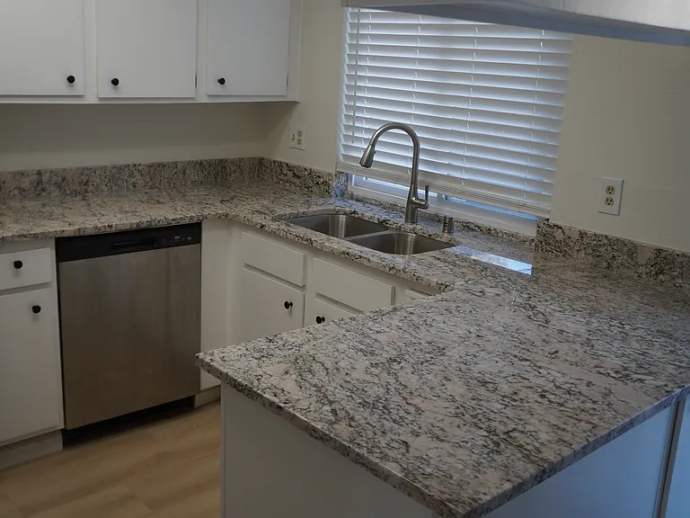 1475 Clemson Way — Photo 5