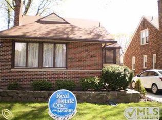 813 Kings Hwy, Lincoln Park, MI 48146