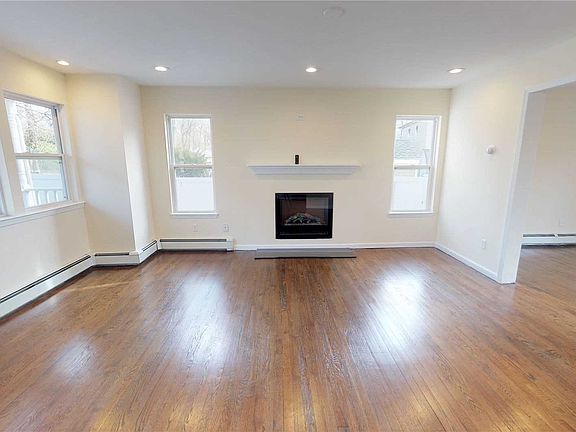 2nd image of 46 Oak St