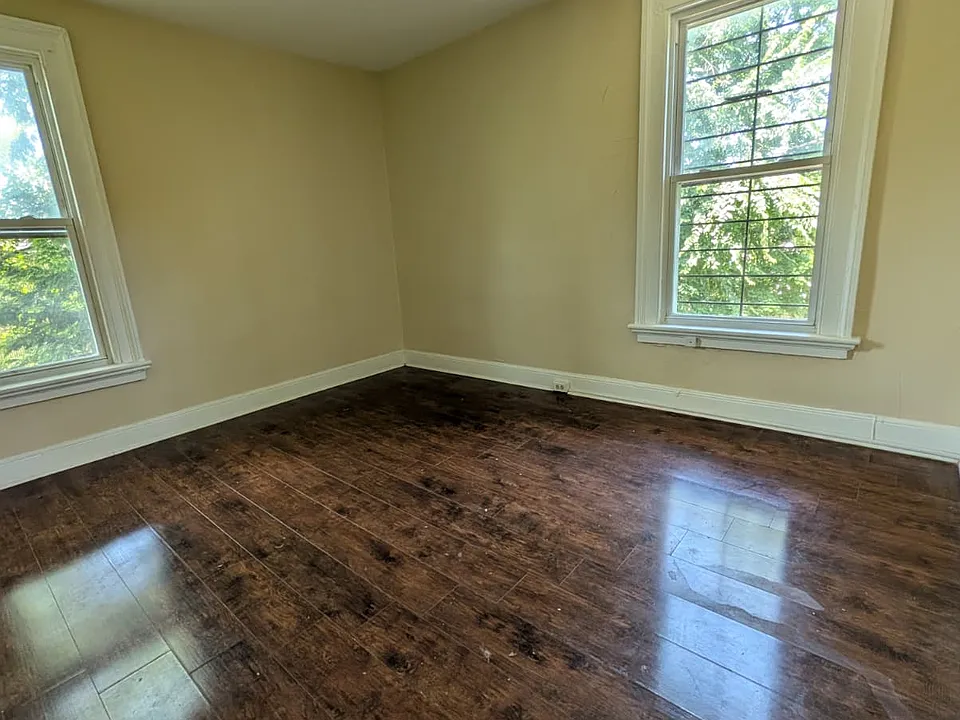 111 Bristol St #22L