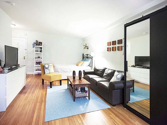 2nd image of 108 W 15th St APT 6H