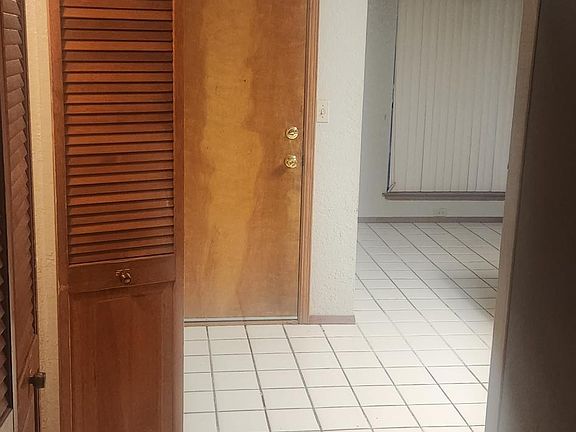 5th image of 1762 Villa Santos Cir