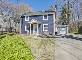 18 Landing Rd S, Rochester, NY 14610