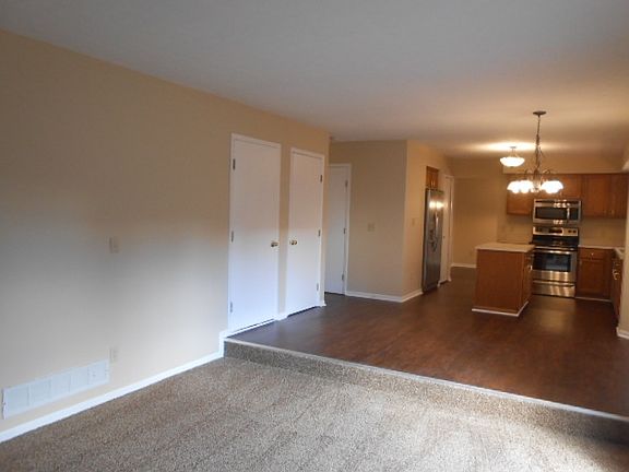 3rd image of 729 Tricolor Dr