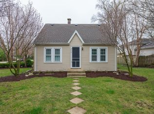 434 Elmhurst St, Wood Dale, IL 60191