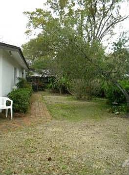 Huge .3 acre cul de sac lot