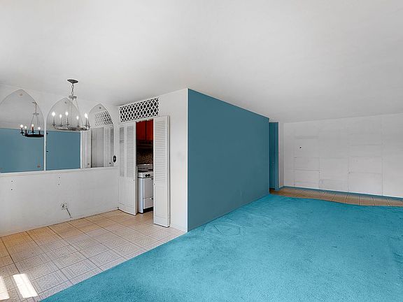 3rd image of 2940 W 5th St #3P