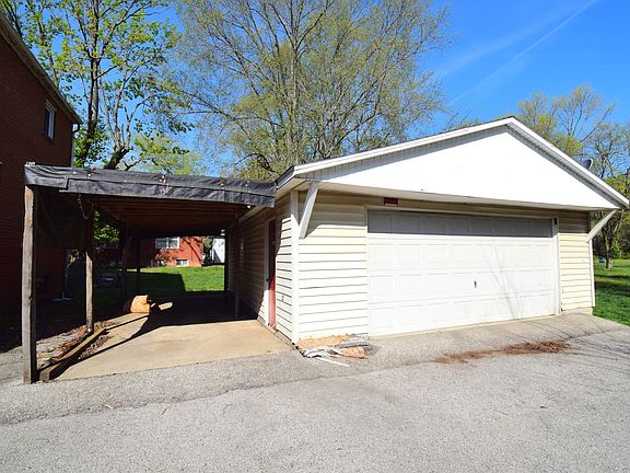 4th image of 2308 Logan St