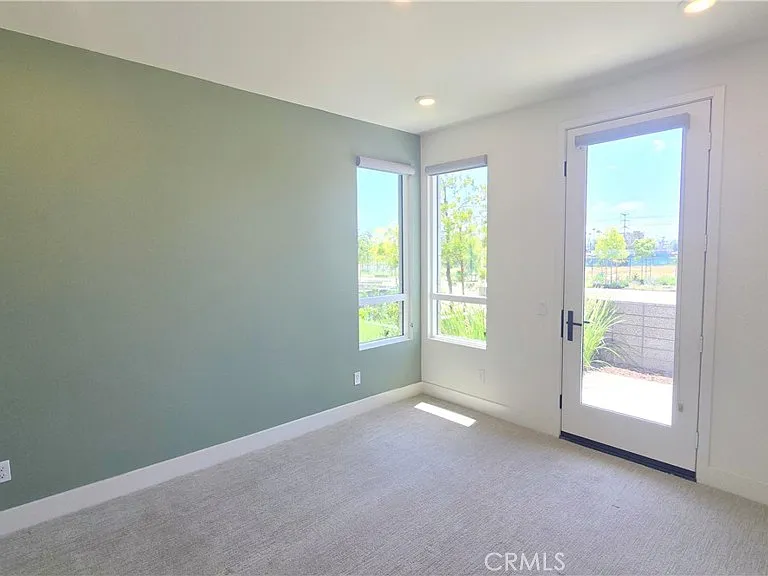 2245 Skylar Pl — Photo 23