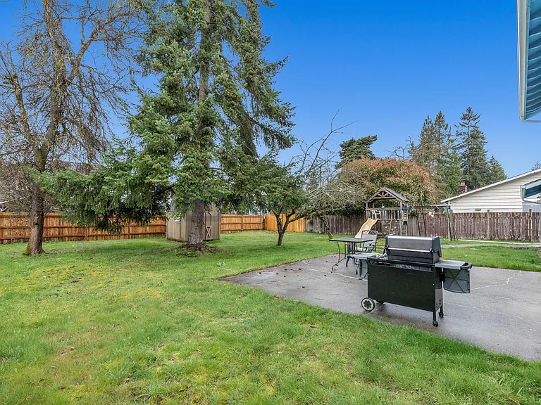 5300 172nd St SW — Photo 40