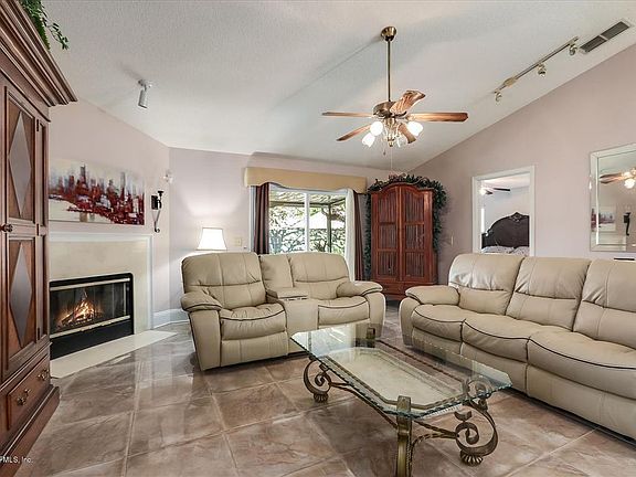 4th image of 12785 Glade Springs Dr S