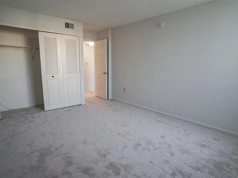 400 Island Way #308 — Photo 17