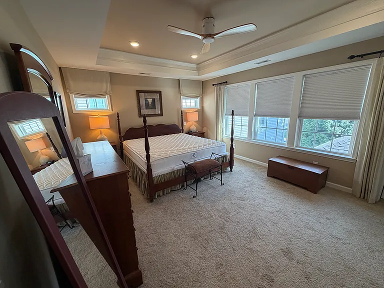 528 Kerry Ct — Photo 9