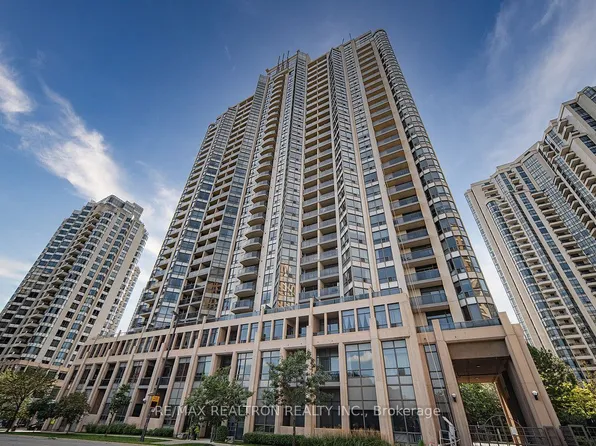10 Northtown Way, Toronto, ON