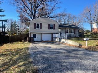 2204 Millwood Dr, Atchison, KS 66002