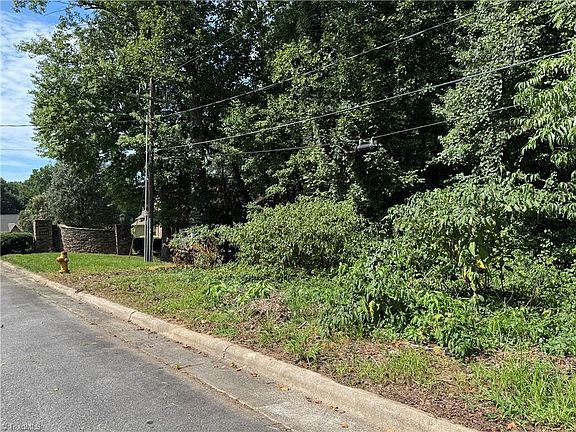 3rd image of 0 Dilworth St #41