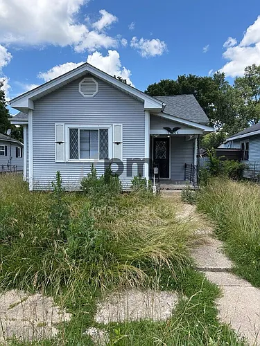 1308 W 4th St Photo 1