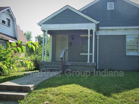 2nd image of 2351 N Lasalle St