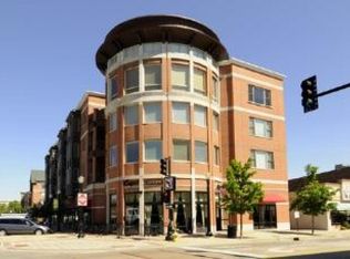 945 Burlington Ave UNIT 301, Downers Grove, IL 60515