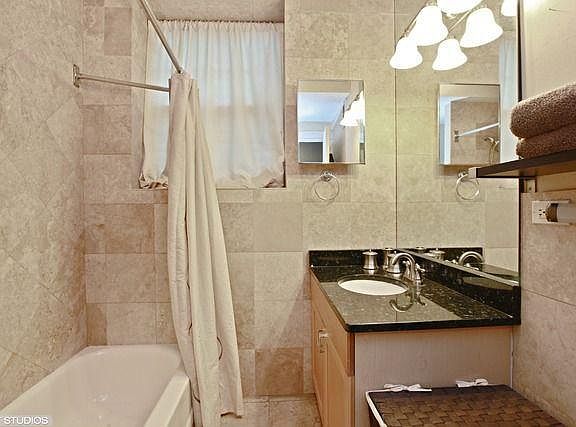 3rd image of 736 W Waveland Ave #G