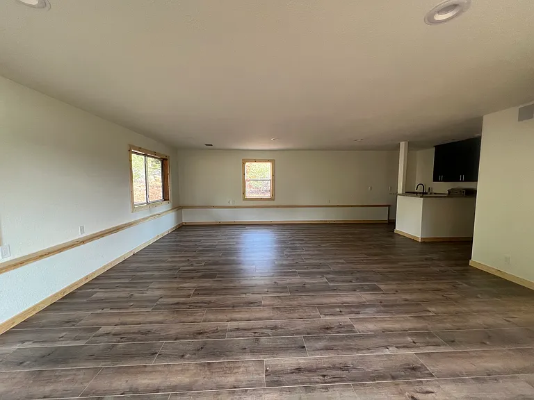 11714 Rhineland Ave — Photo 4
