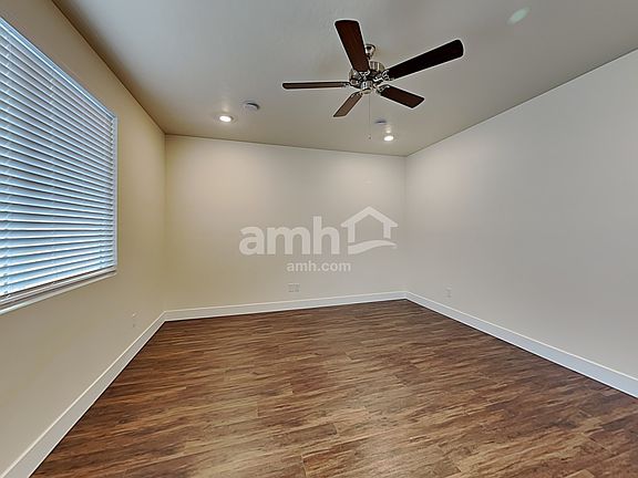 4th image of 701 S Rocker Ave