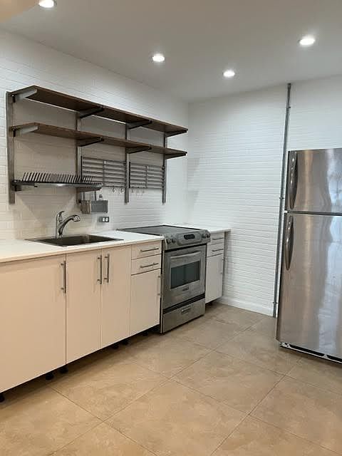 1st image of 1130 11th St APT 2B
