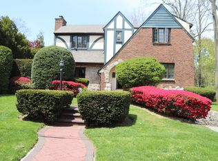 65 Disbrow Cir, New Rochelle, NY 10804