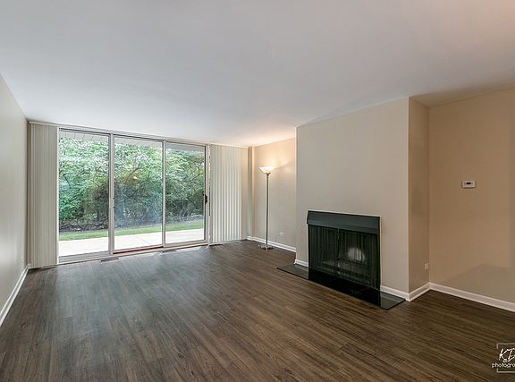 2nd image of 5820 Oakwood Dr Unit 1H